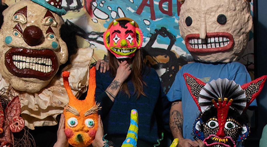 Saklan ya da Ortaya Çık : Papier - Mache Maskeler